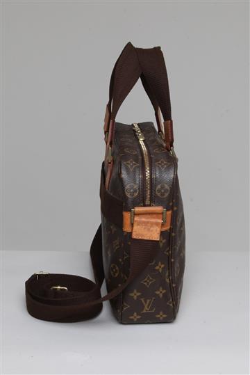 Bolsa Louis Vuitton Maleta Tablet Marrom