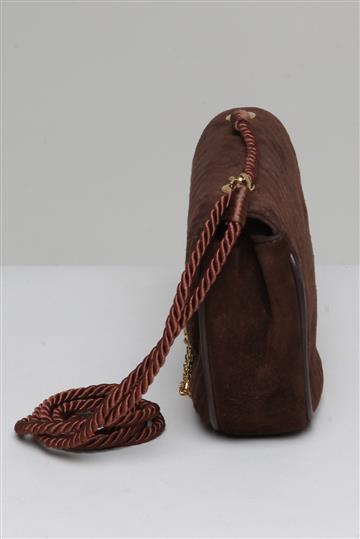Bolsa  Suede com Pingente Marrom