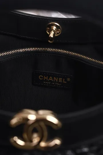 Bolsa Chanel Shopping Bag 31 Preta