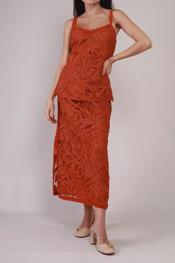 Conjunto Cris Barros Saia e Regata Bordados Terracota