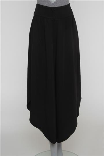 Calça Mixed Pantacourt Assimétrica Preto