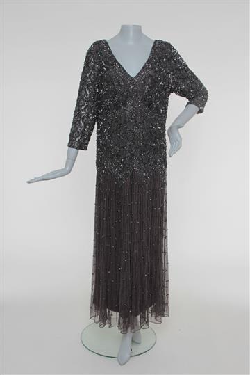 Vestido Longo Bordado Cinza