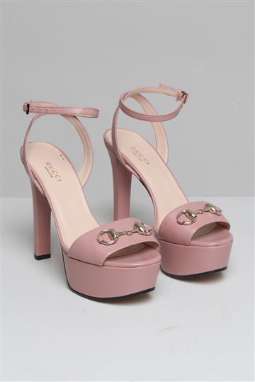 Sandália Gucci Salto Alto e Meia Pata Ferragem Nude