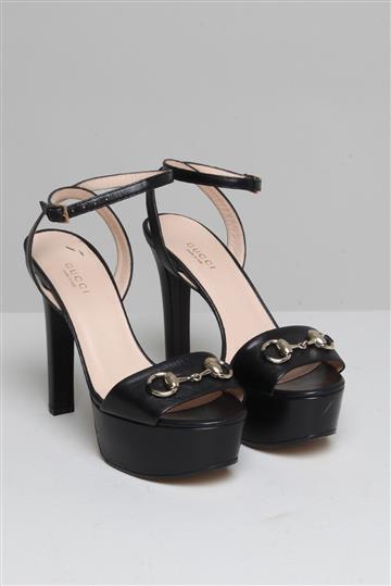 Sandália Gucci Salto Alto e Meia Pata Ferragem Preta