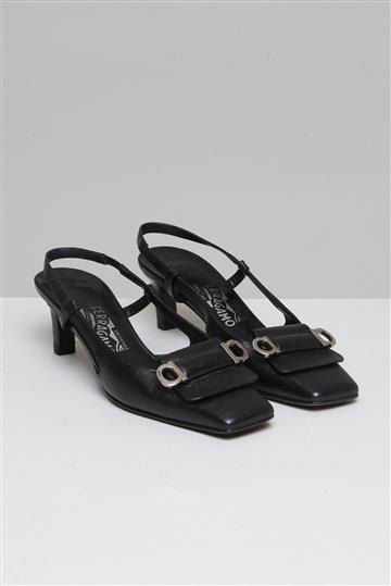 Sapato Salvatore Ferragamo Saltinho e Ferragen com Logo Preto