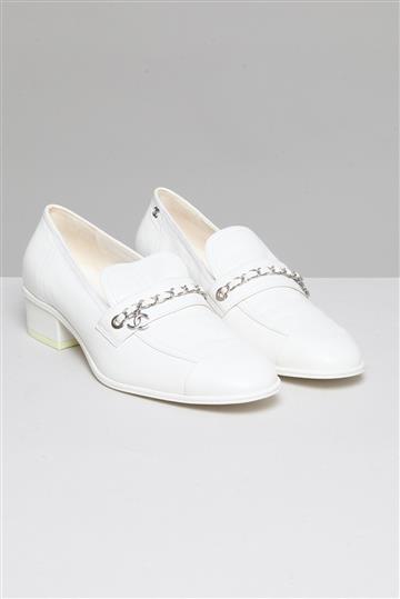 Sapato Chanel Mocassim Corrente e Logo Branca
