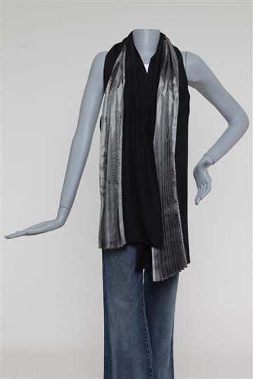 Lenço Yssei Miyake Echarpe Plissada Seda Preta