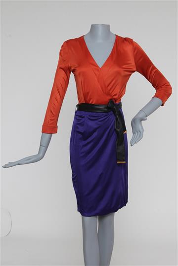 Vestido Gucci Malha Fria e Cinto de Couro Bicolor