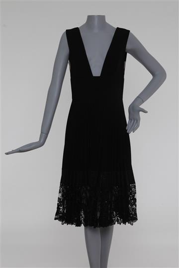 Vestido Helsi Decote V plissado Preto