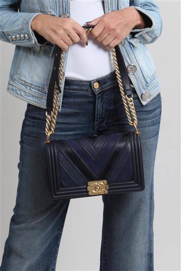 Bolsa Chanel Boy Chevron Azul