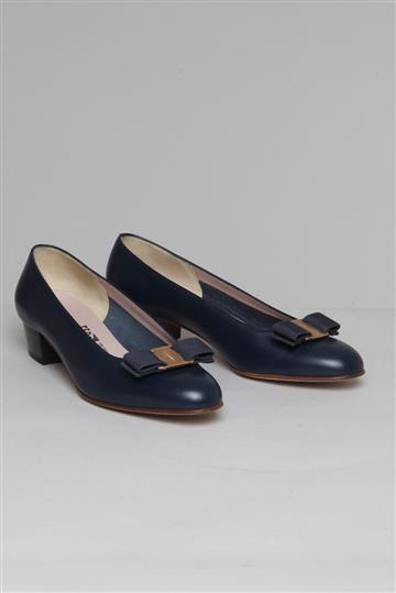 Sapato Salvatore Ferragamo Clássico em Couro Azul