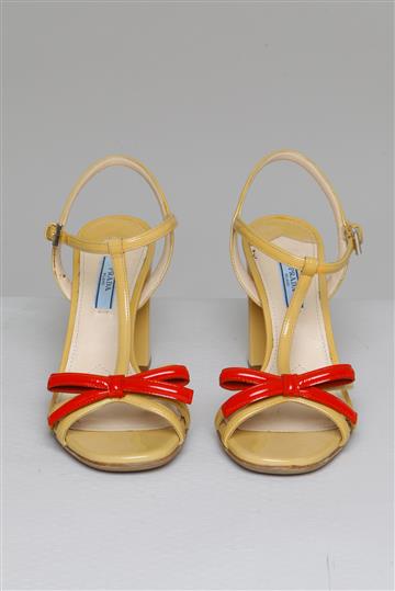 Sandália Prada Verniz Salto Bloco Bege