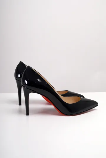 Sapato Christian Louboutin Scarpin Verniz Preto