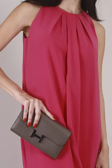 Carteira Hermès Constance To Go Etoupe Cinza