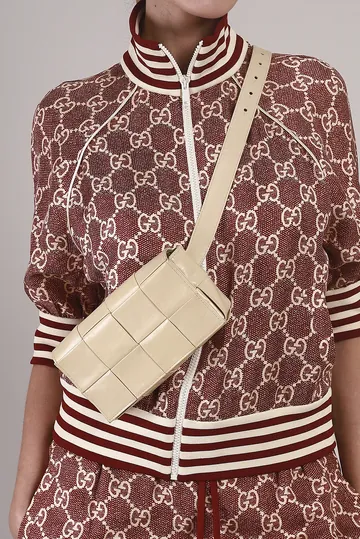 Bolsa Bottega Veneta Pochete Cassete Belt Creme