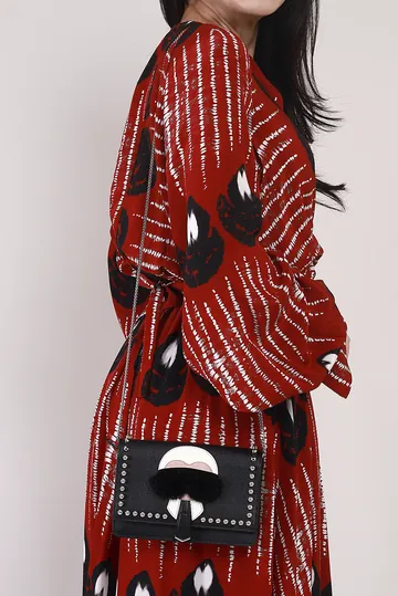 Bolsa Fendi Karlito Wallet Chain Preta