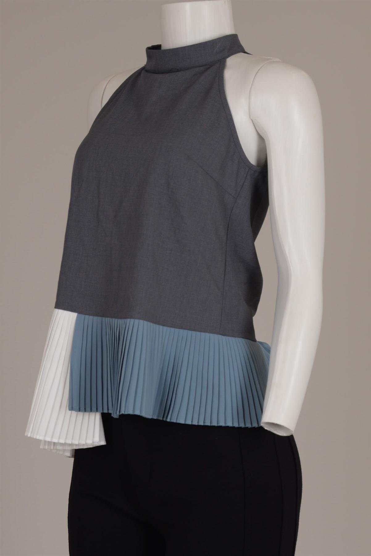 Blusa Barra Plissada Cinza