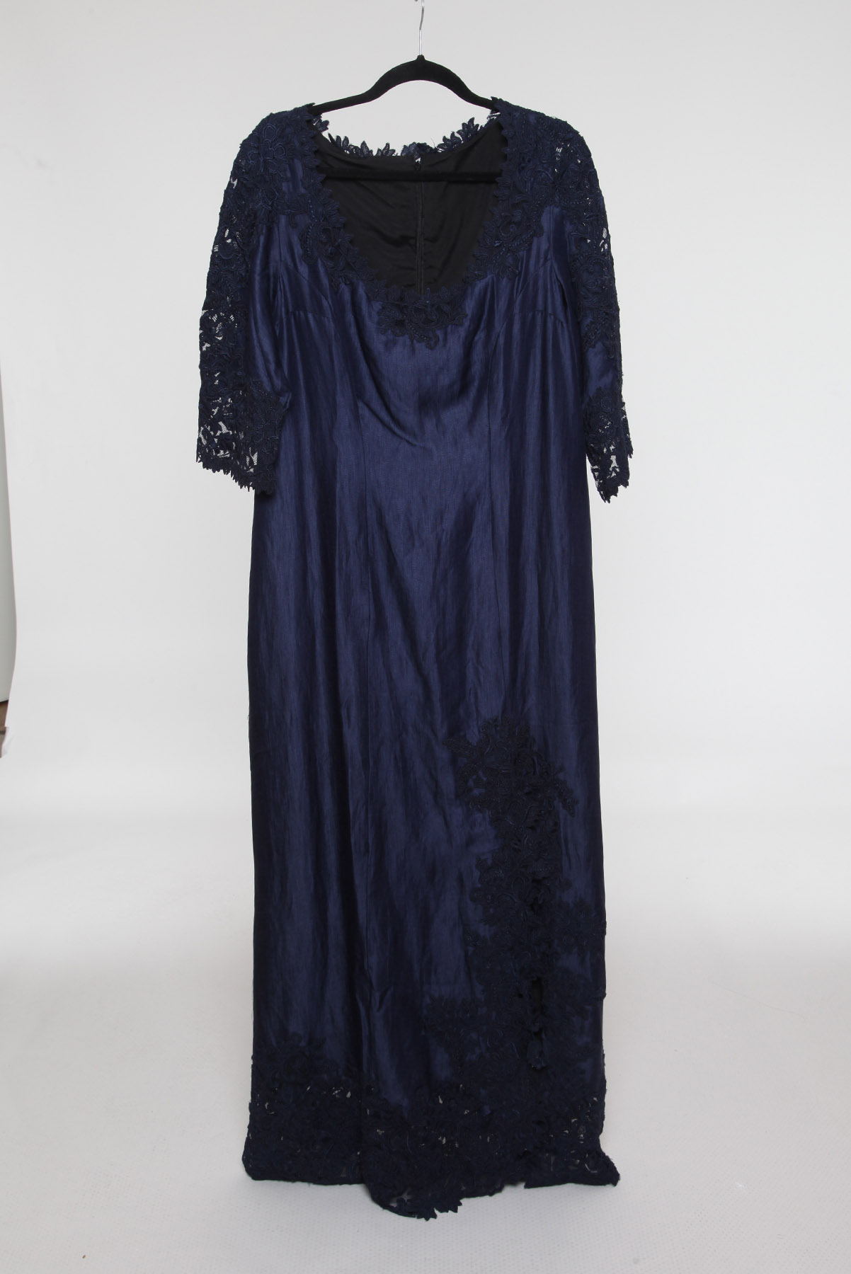 Vestido Longo detalhes em Renda Azul