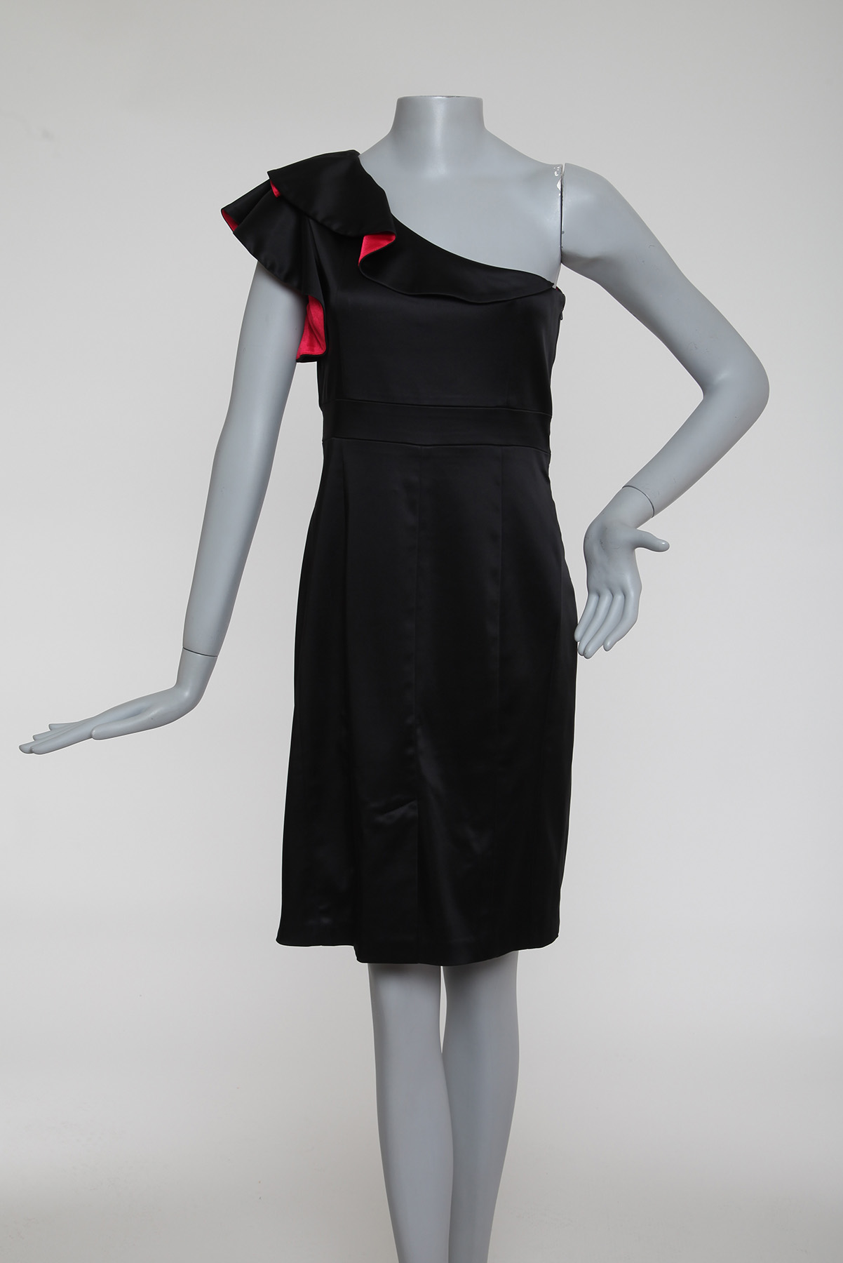 Vestido Jax Um ombro Cetim Preto