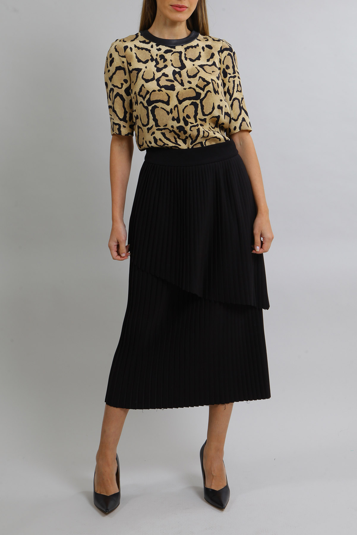 Saia A. Niemeyer Midi Plissada Preto