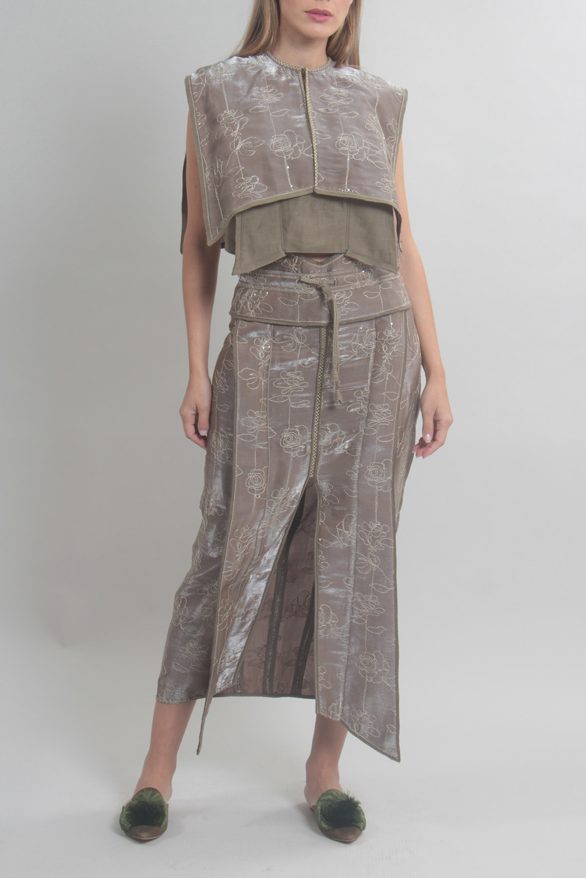 Conjunto De Goeye Tafetá Floral Verde