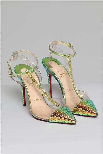 Sapato Christian Louboutin Nosy Spike Metalizado Verde